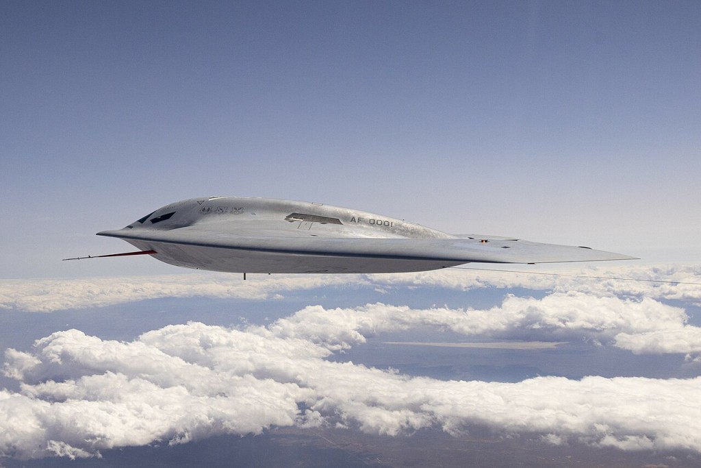 Čína chce svým bombardérem konkurovat americkému B-21 Raider