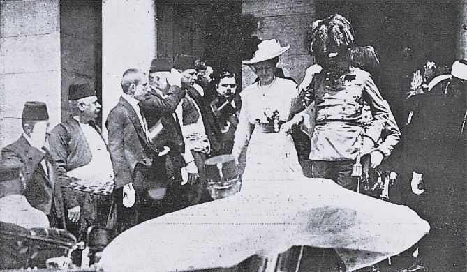Následník rakousko-uherského trůnu František Ferdinand d'Este s manželkou v osudném Sarajevu