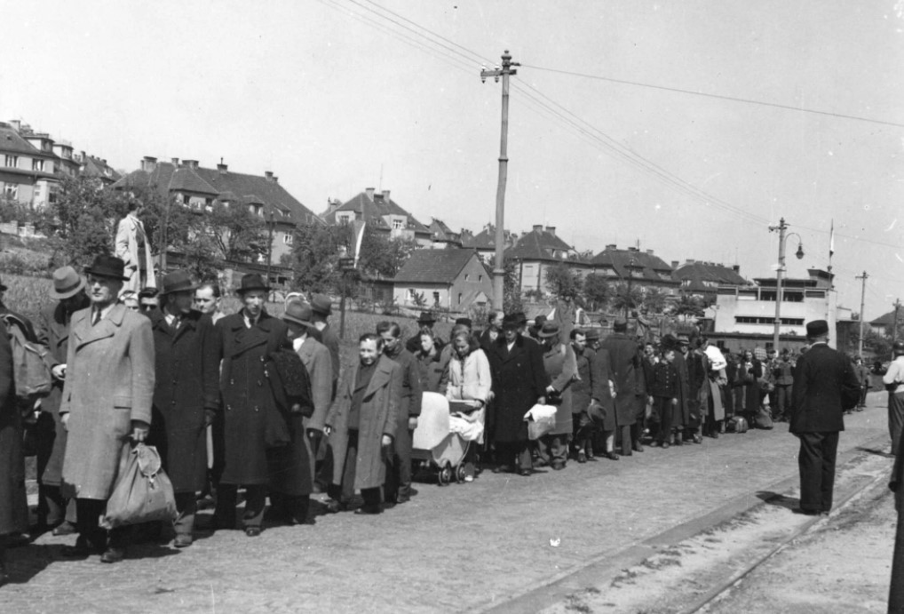 Tito lidé měli před sebou poslední minuty života. Čekala je odplata za Hitlera