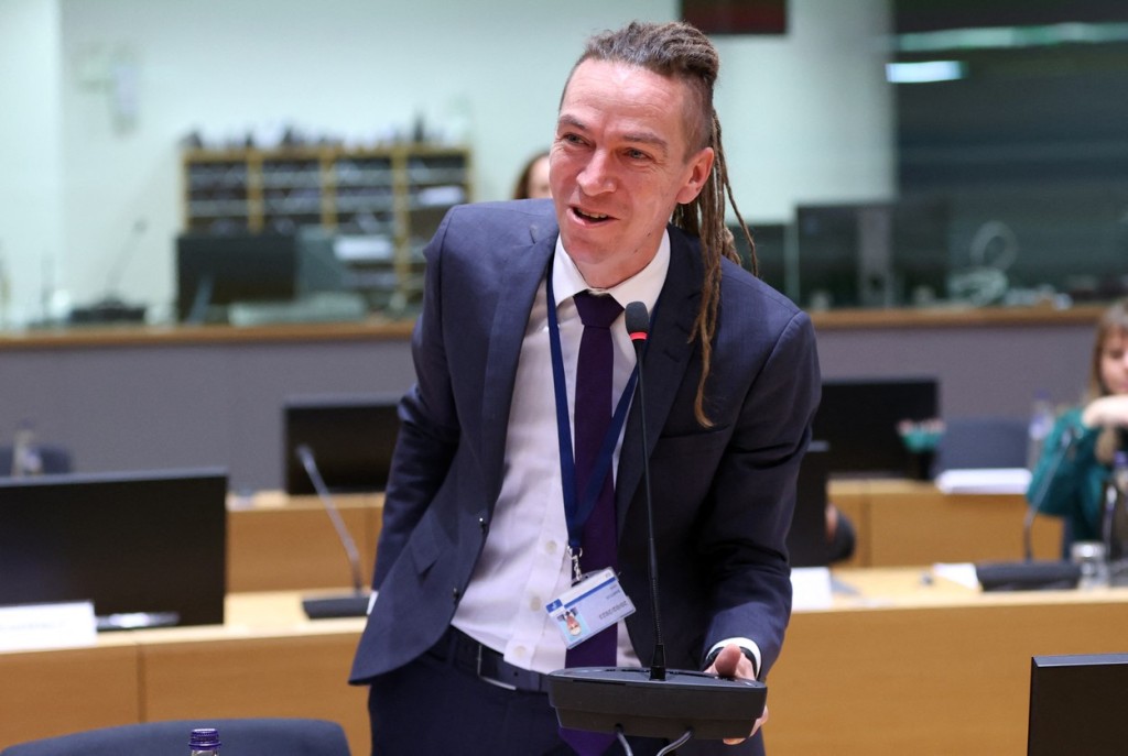 Ivan Bartoš nepřijal žádnou zodpovědnost. Dokonce se snaží informace tutlat