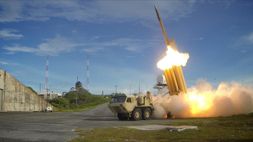 Americký protiletadlový raketový komplet THAAD