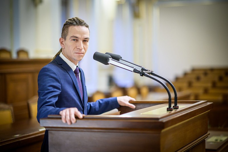 Ivan Bartoš nebyl příliš vidět. Měl toho poslední dobou po krk, říká politolog