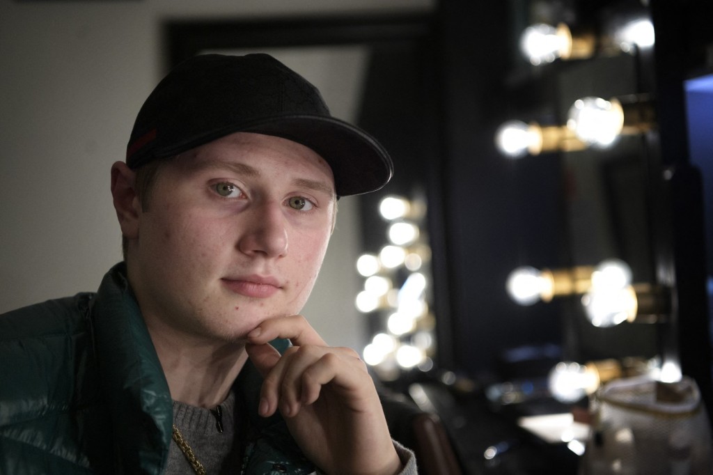 Einár vypadal jako milý kluk od sousedů, ale měl za sebou hodně drsnou minulost a jeho texty o tom také svědčily