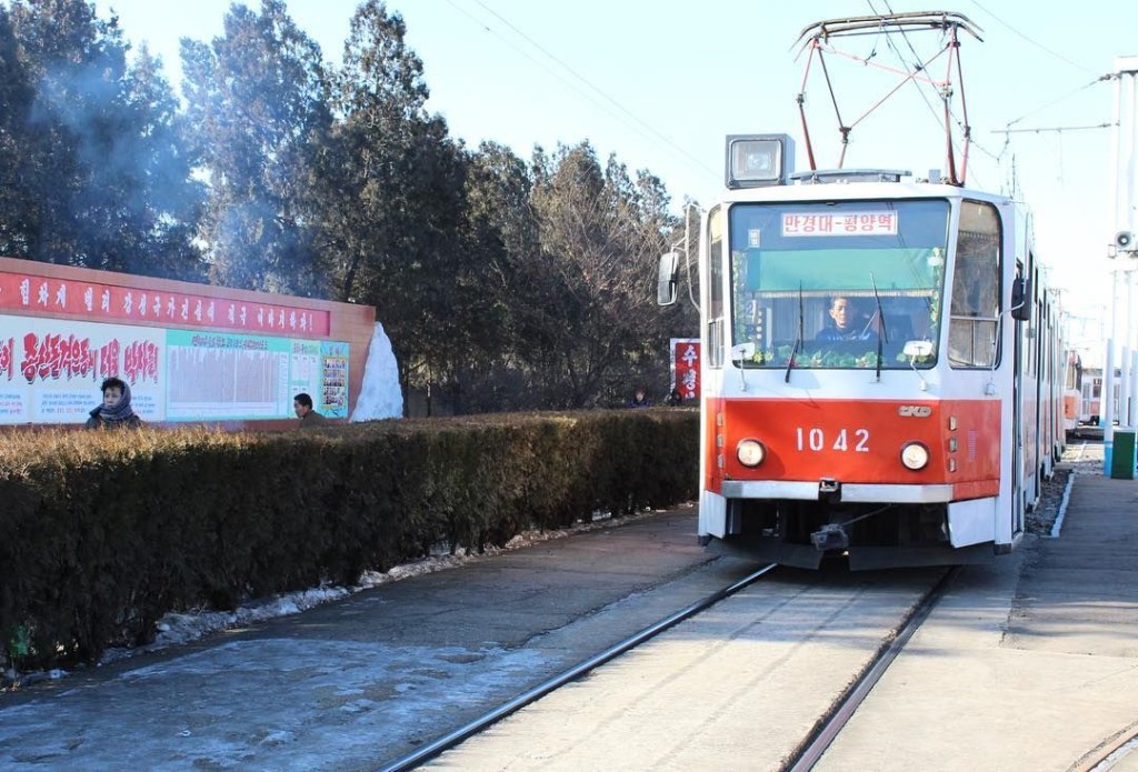 Tramvaj KT8D5K české výroby v Pchjongjangu