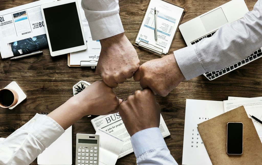 Jednoduchá pomoc při založení s.r.o. Simplyoffice.cz