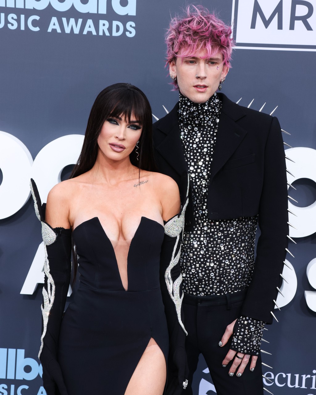 Megan Fox a zpěvák Machine Gun Kelly čelí obrovské vlně kritiky