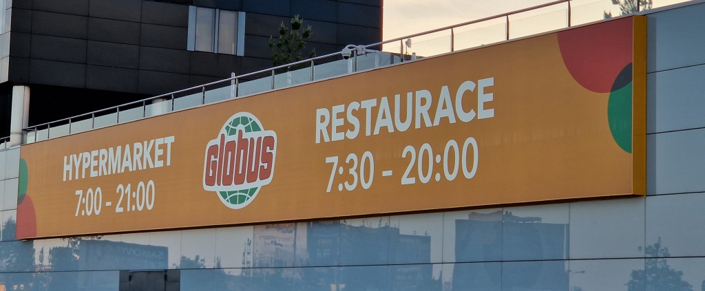 Globus vyrábí většinu masných výrobků na místě