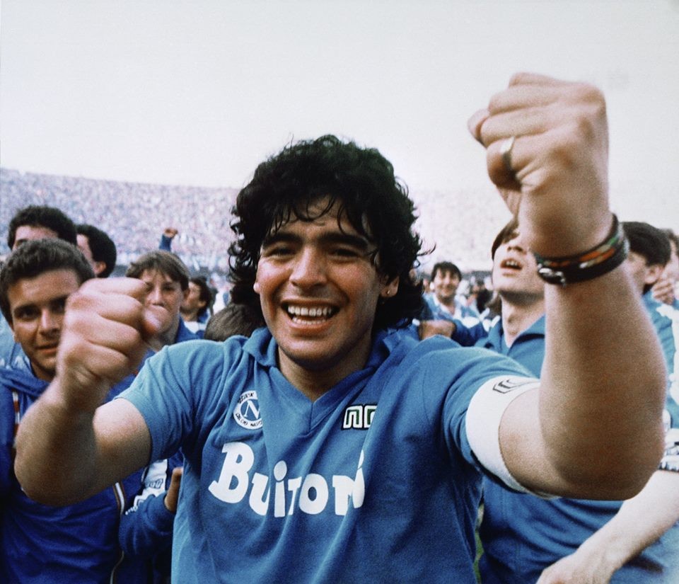 Maradona se stal v Neapoli bohem, ale stačila jedna penalta a svět se otočil vzhůru nohama
