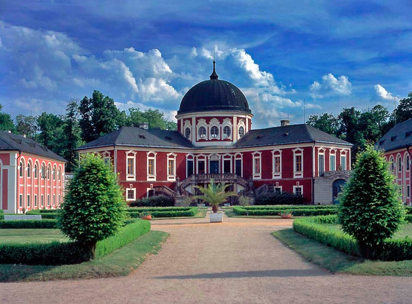 Zámek Veltrusy 